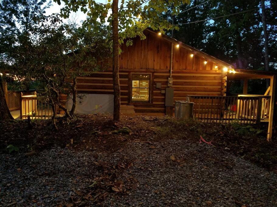 Rustic Cabin Sevierville Exterior photo